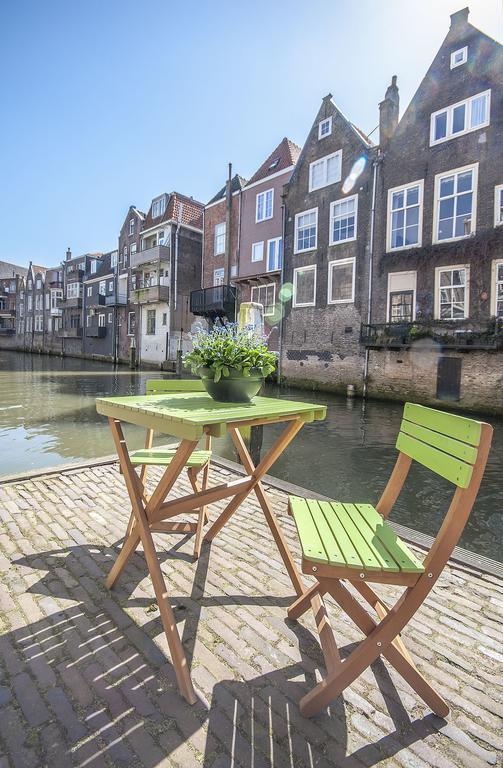 Blom Aan De Gracht Bed and Breakfast Dordrecht Exteriör bild
